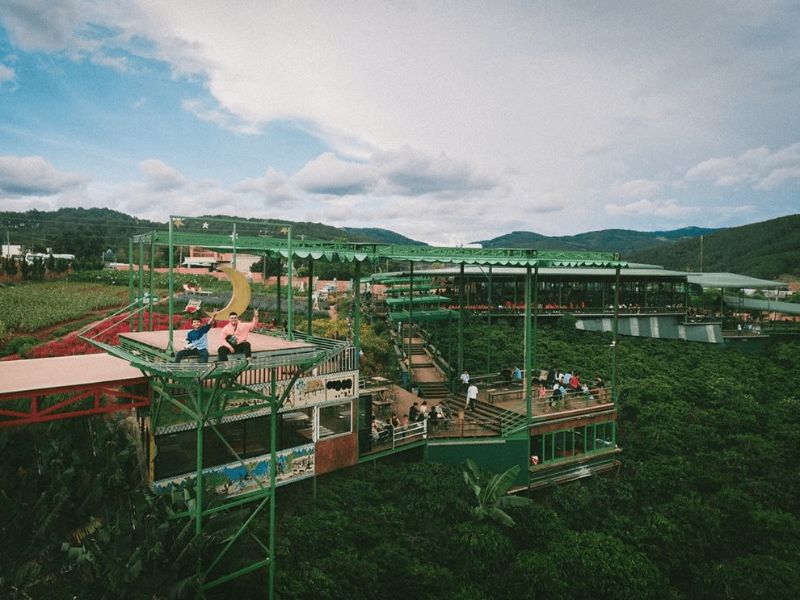 Mê Linh Coffee Garden