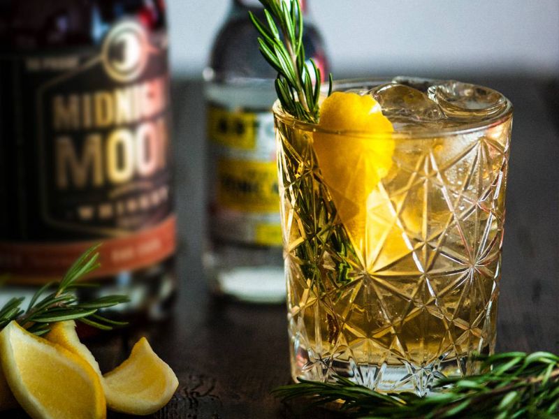 Cocktail Whisky Tonic