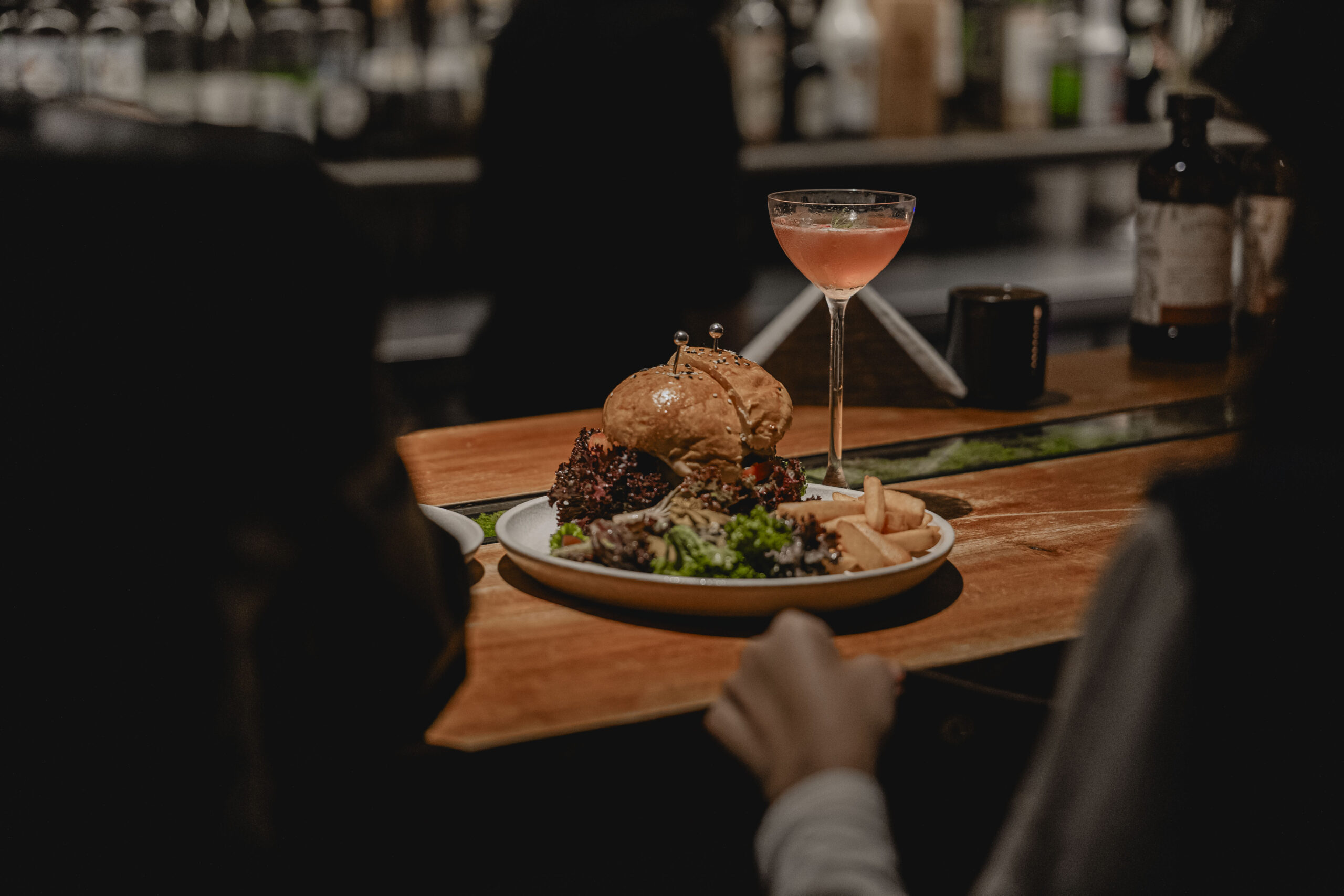 7 quán cocktail bar Đà Lạt chill quên lối về 