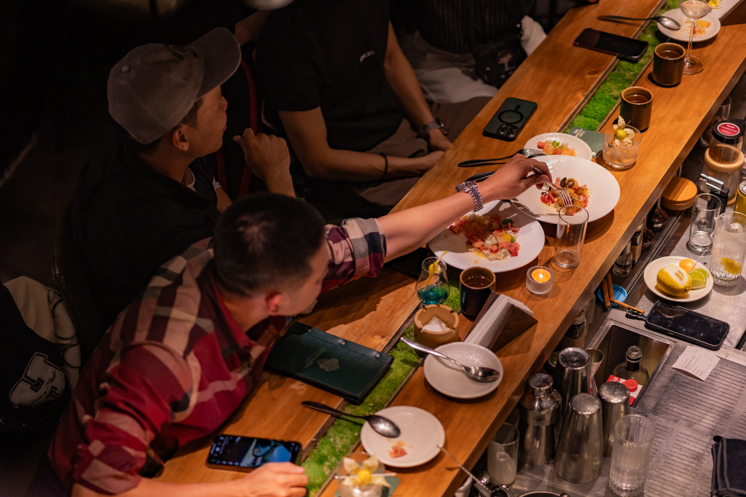 Một quán cocktail bar cực chill nằm ngay tại trung tâm Đà Lạt